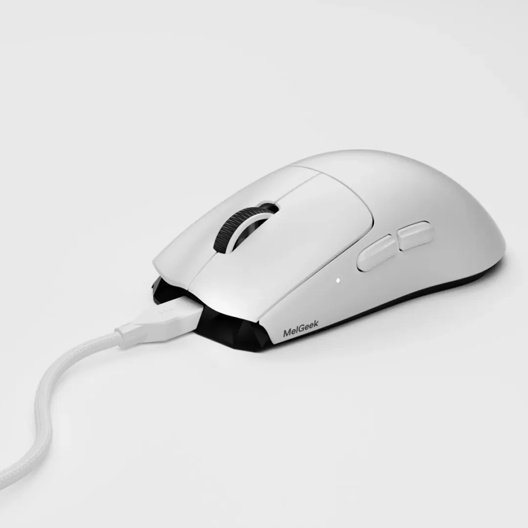 melgeekhoruslightweightesportsgamingmouse 7