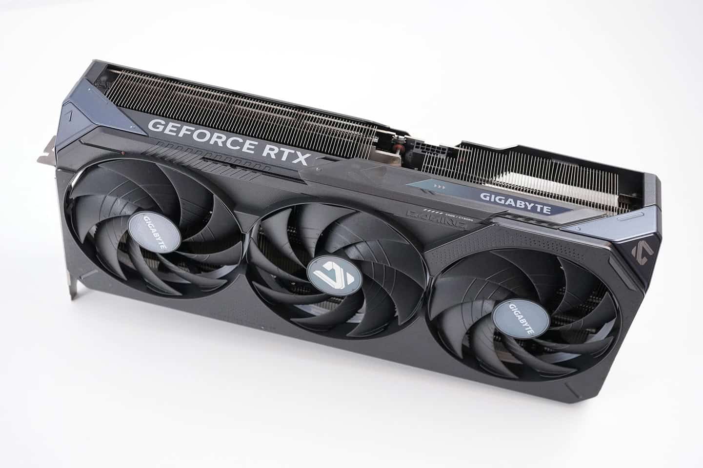 Gigabyte augmente ses prix de GPU jusqu'à 40% au Japon