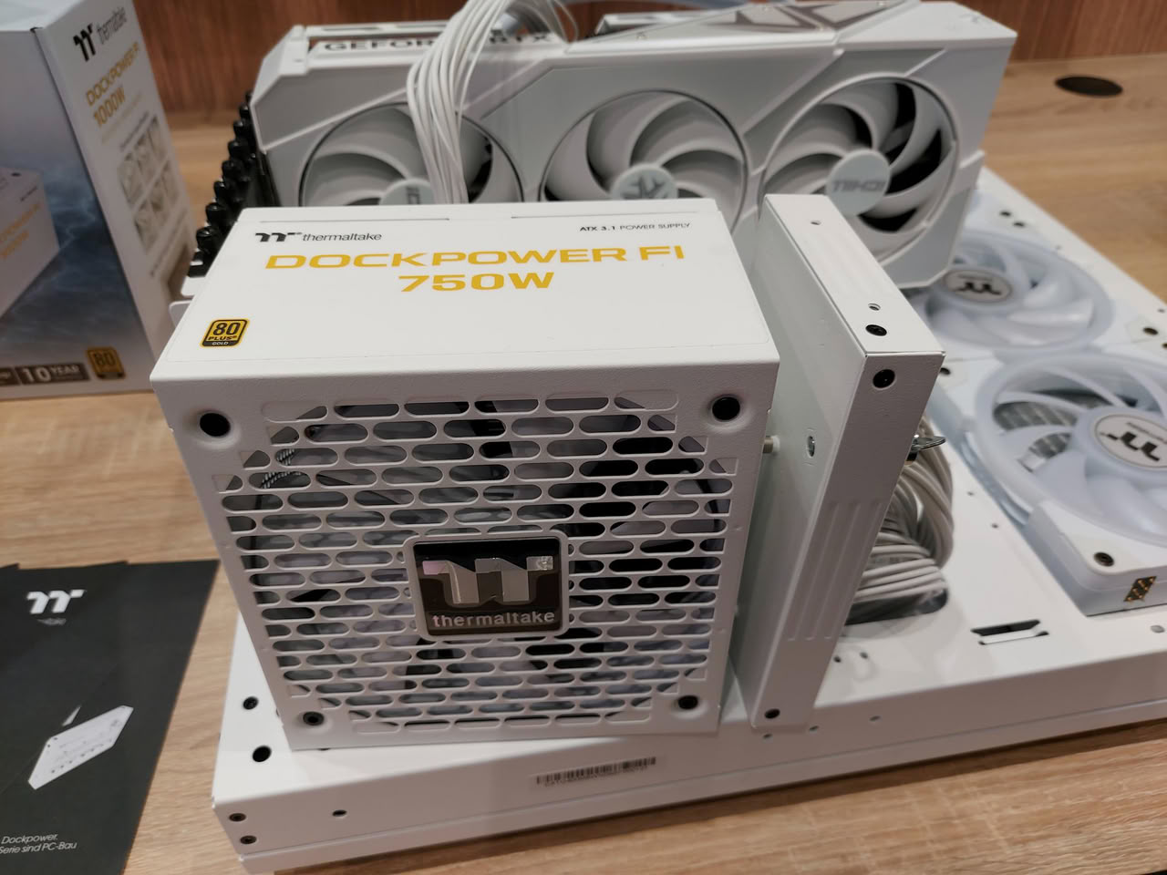 Thermaltake dévoile boîtiers et alimentations à la Gamescom 2026