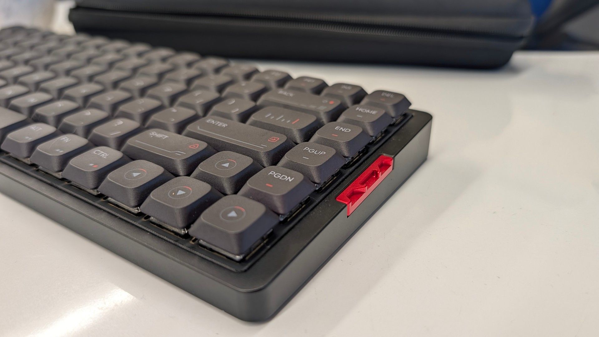 IQUNIX MQ80 : le clavier mécanique low profile en aluminium
